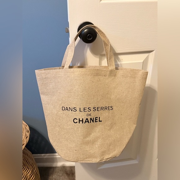 Chanel Tote canvas shopping bag - Picture 1 of 11